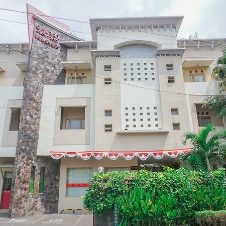 Residences By Reddoorz Near Maranatha University 万隆 外观 照片