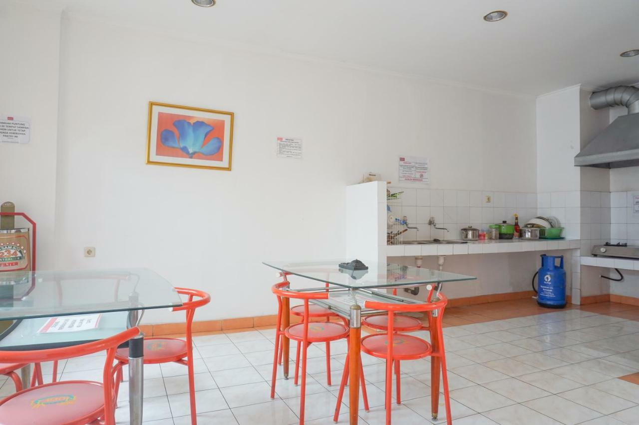Residences By Reddoorz Near Maranatha University 万隆 外观 照片
